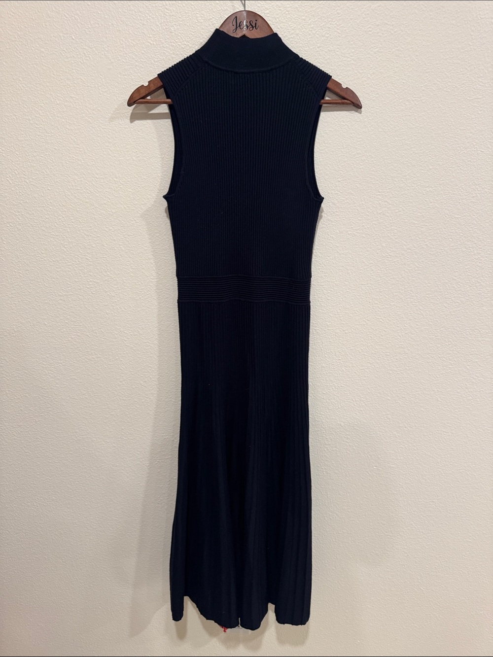 Elie Tahari Black Sleeveless Ribbed Midi Dress - Picture 3 of 3